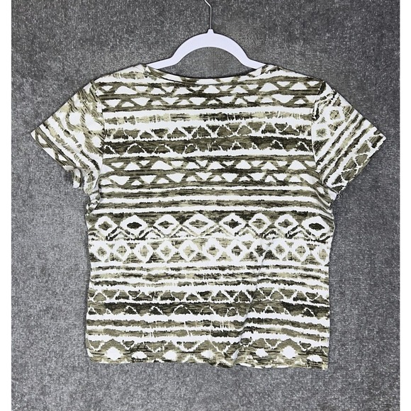 Chicos Short Sleeve Tribal Geometric Striped Top Womens Size‎ 1 US Size 8 Cotton - Picture 2 of 9